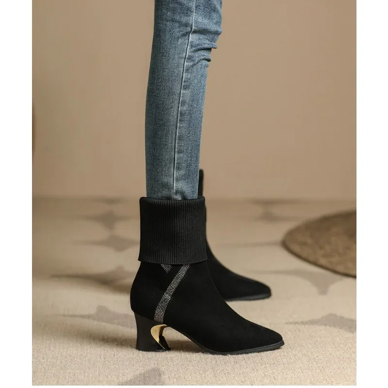 أحذية نسائية قصيرة بكعب عالٍ 2025 شتاء جديد مزاجه كعب سميك رأس مدبب أنبوب دافئ مريح كل مباراة أحذية الموضة #6