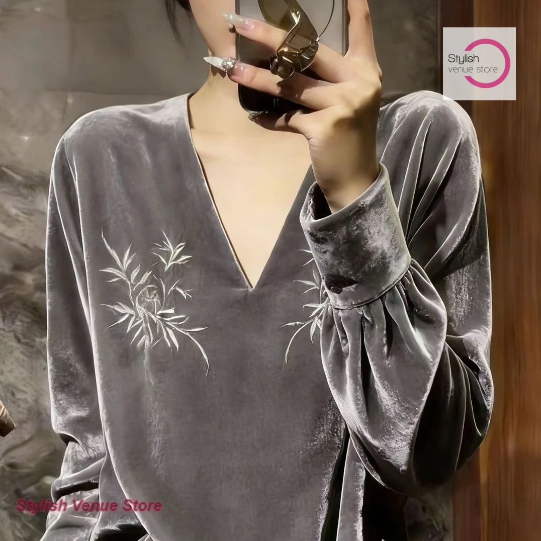 

French velvet V-neck long sleeve elegant slim loose bottoming shirt women's early spring new embroidered gray velvet blouse