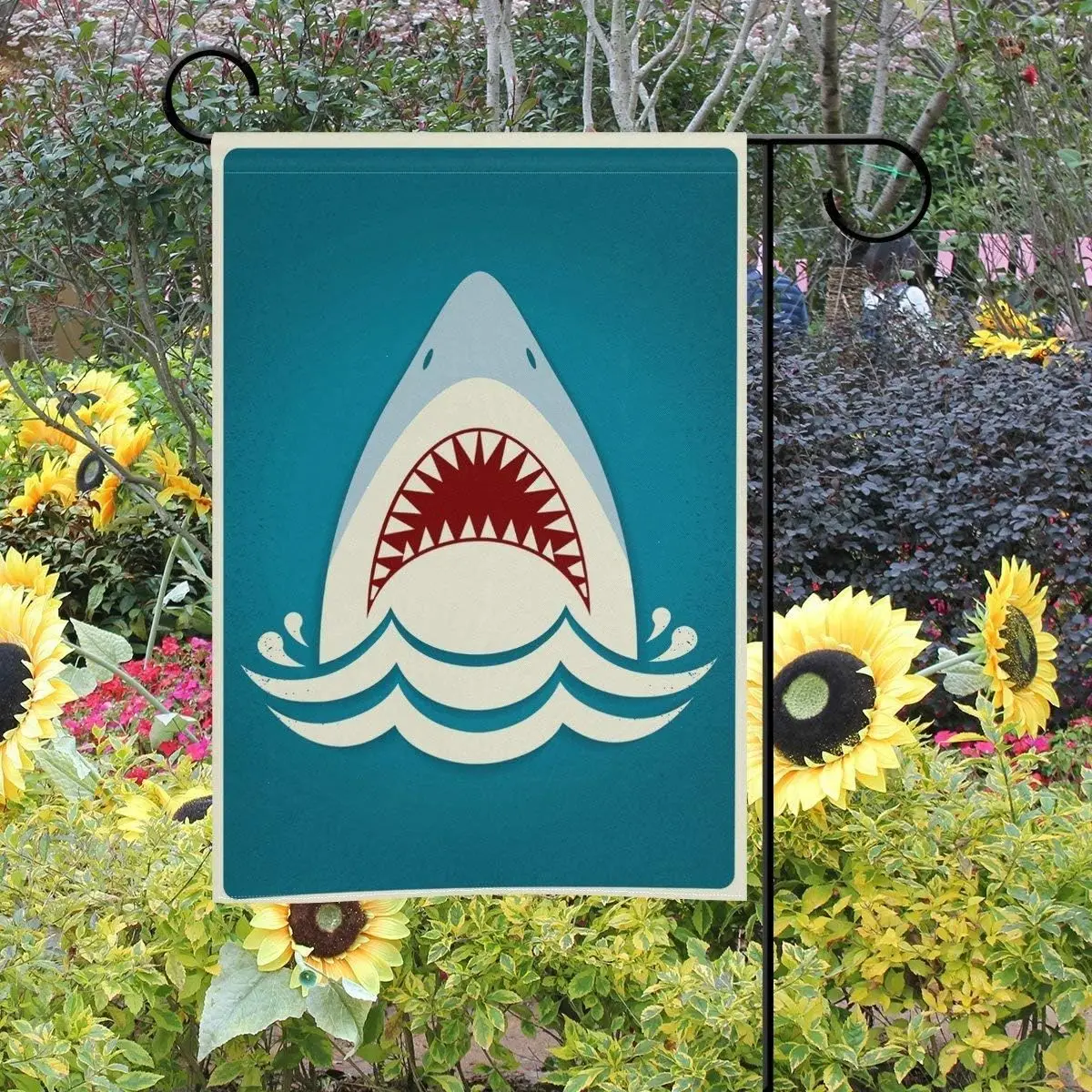 Hopes's Shark Jaws Garden Flag 12