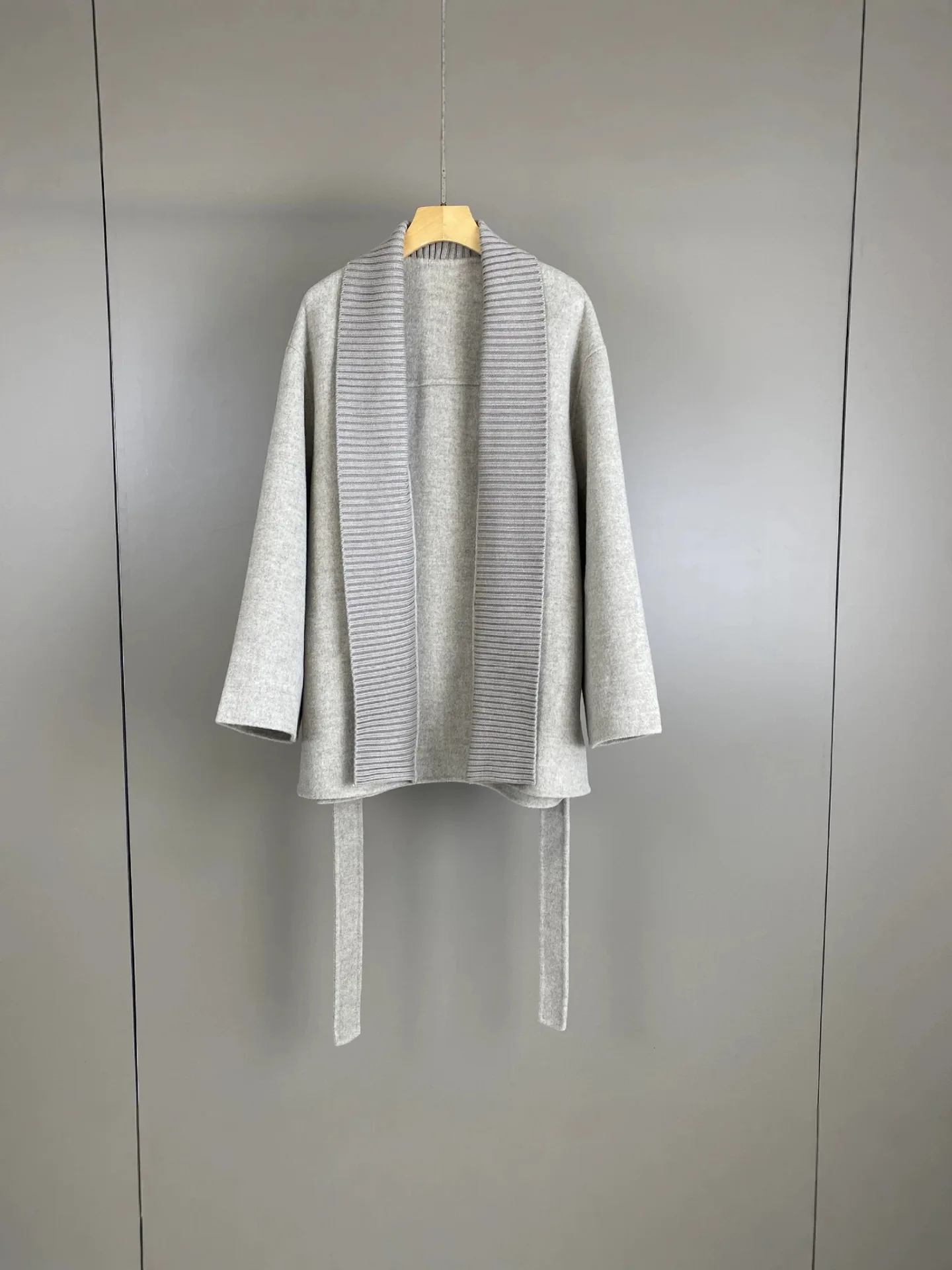 2026 Autumn/Winter Women's Mid-Length Belted Knit Cardigan in Cashmere-Wool Blend