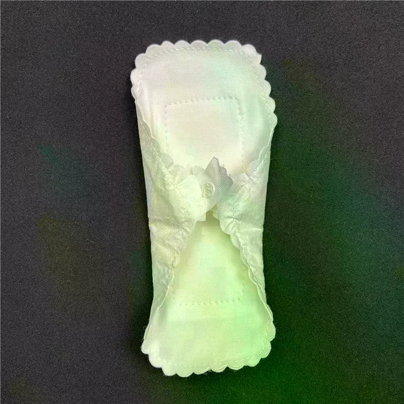 1Pcs Thin Reusable Menstrual Pads Soft Sanitary Pad Washable Cotton Cloth Pad Napkin Waterproof Panty Liners Women Hygiene Pad