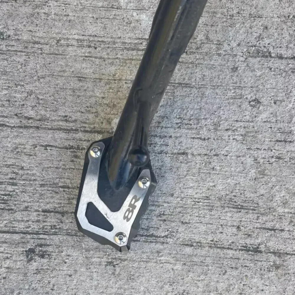 

For SUZUKI GSX-8R GSX8R GSX 8 R GSX 8R 2023 2024 2025 Motorcycle Kickstand Foot Side Stand Extension Enlarger Support Plate Pad