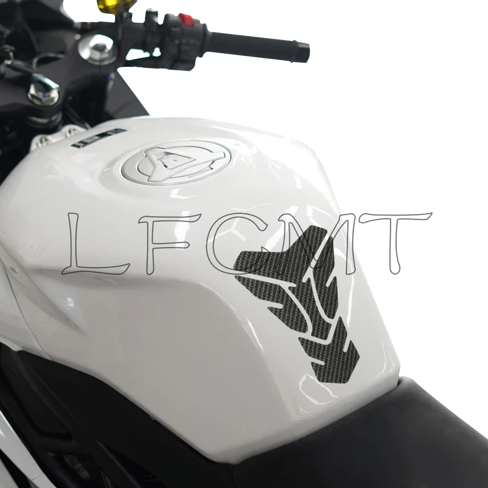 Motorcycle Fuel Tank Pad Protector Sticker Cover Carbon-Look Decal Fit for Kawasaki Z900 Z1000 ZX10R Ninja400 ER6N Versys 650