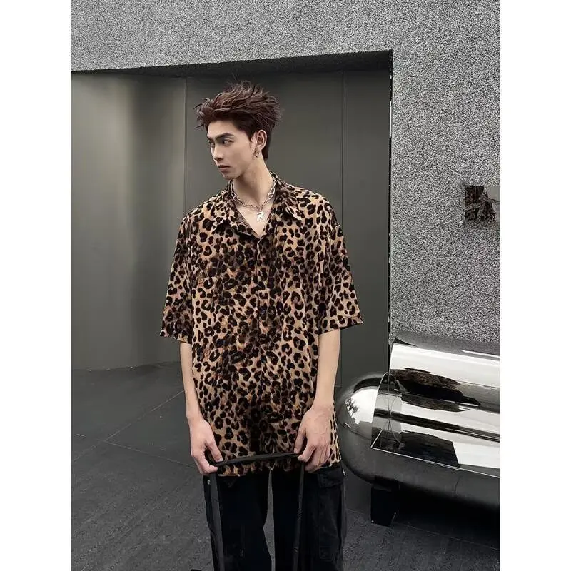 

Мужская рубашка больших размеров с коротким рукавом, с леопардовым принтом, летняя, модная, с защитой от солнца, в американском ретро-стиле, для прогулок по городу, из полиэфирного волокна