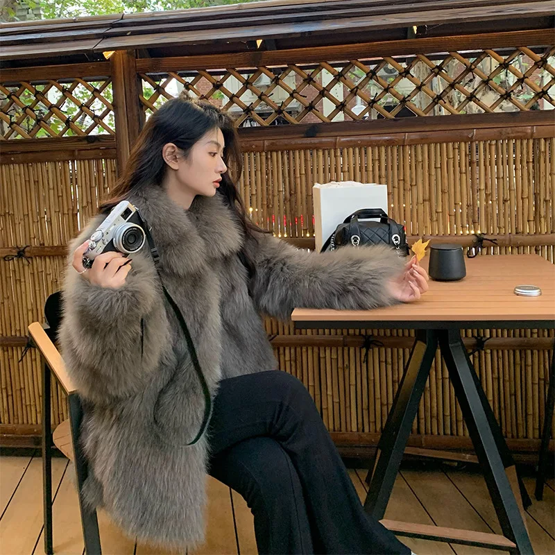 معاطف نسائية من الفرو الصناعي سترات من الفرو الصلب متوسطة الطول وأكمام طويلة وياقة مقلوبة بغرز مفتوحة سميكة وفضفاضة غير رسمية لخريف وشتاء 2025 #3