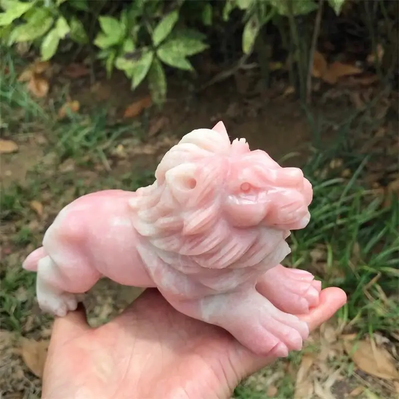 

Natural Pink Opal Lion Crystal Animal Tank Landscaping Carving Healing Christmas Gift Home Decoration 1PCS