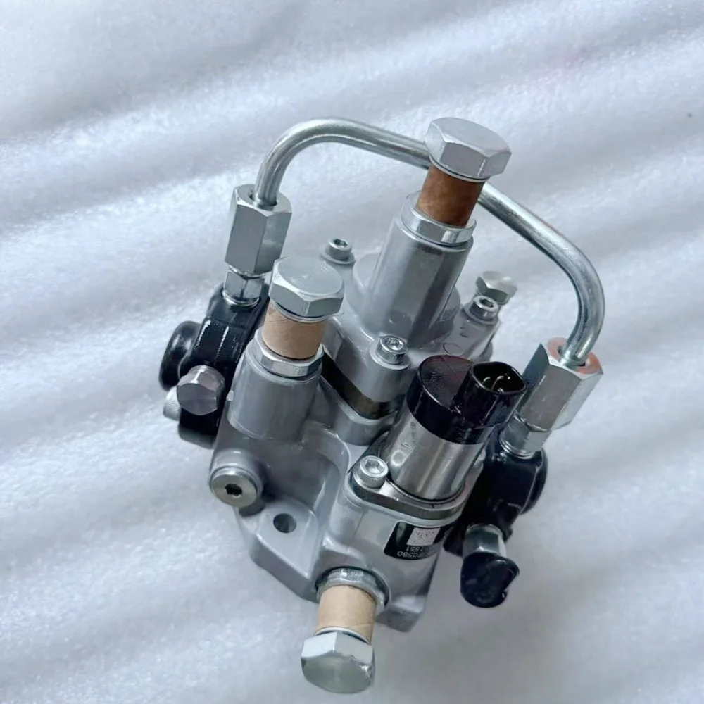 High Quality Fuel Injection Pump 294000-1142 8-98077000-2 For Isuzu Engine 4JJ1