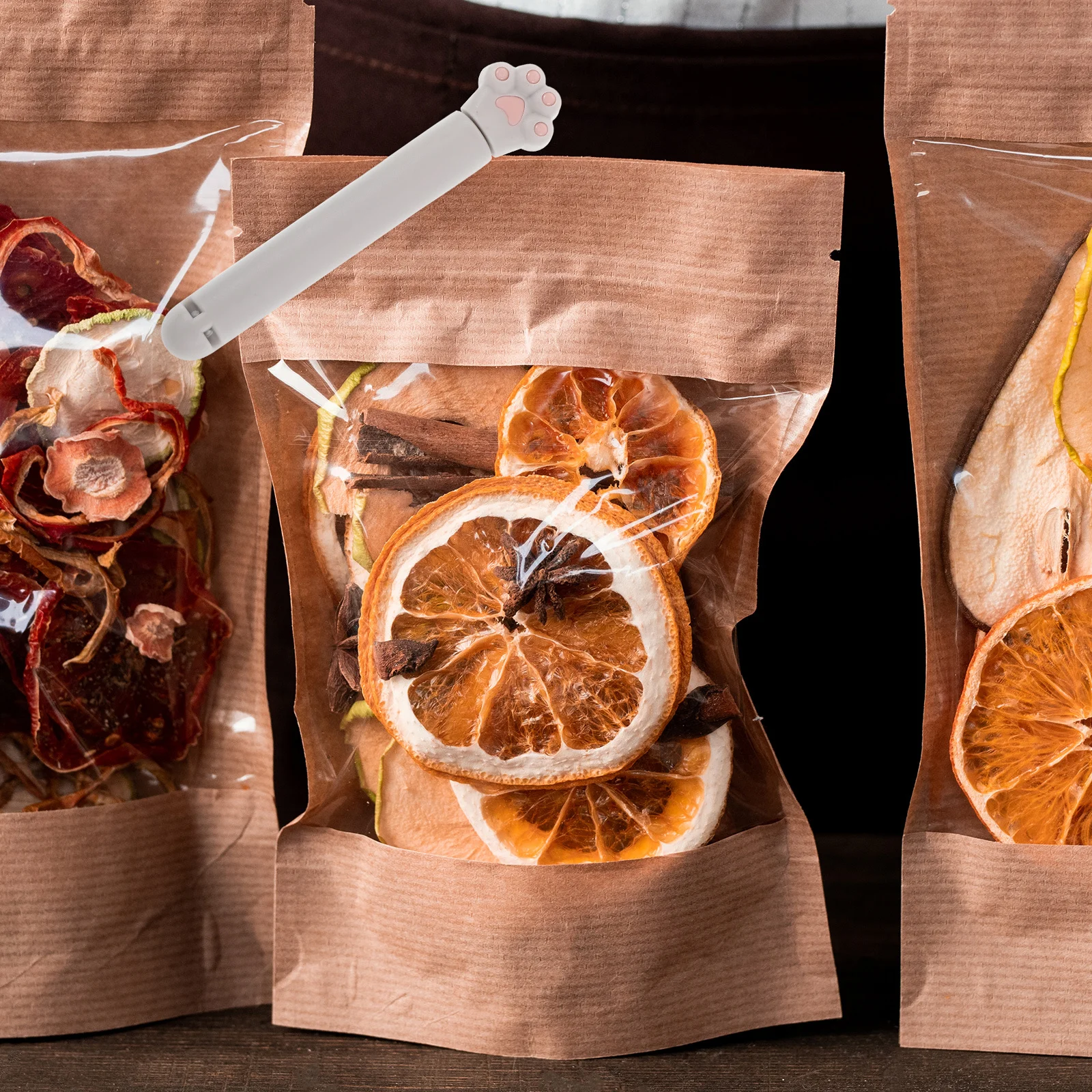 

6pcs Cat Claw Sealing Cute Kitchen Bag Clips For Food Storage Airtight Plastic Snack Sealing Clips Heavy Duty Dog Food Bag Clip