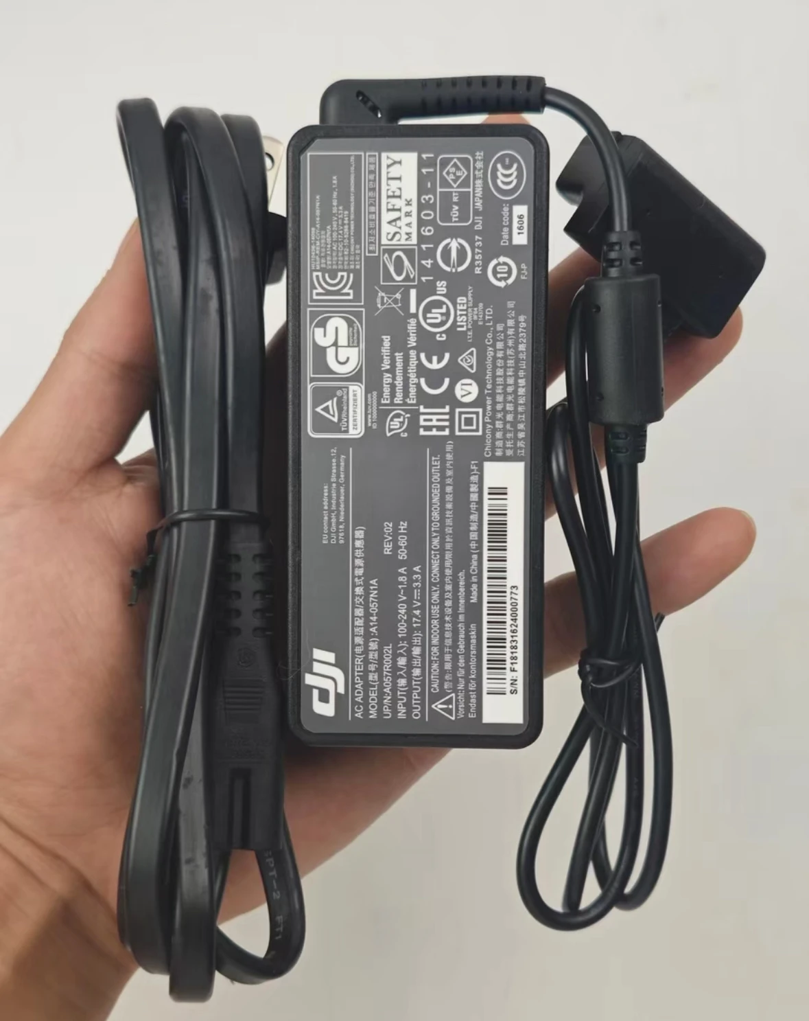 Zasilacz sieciowy AC DC model A14-057N1A, wyjście 17.4V 3.3A do akumulatorów DJI Phantom 3 Standard SE 3P lipo