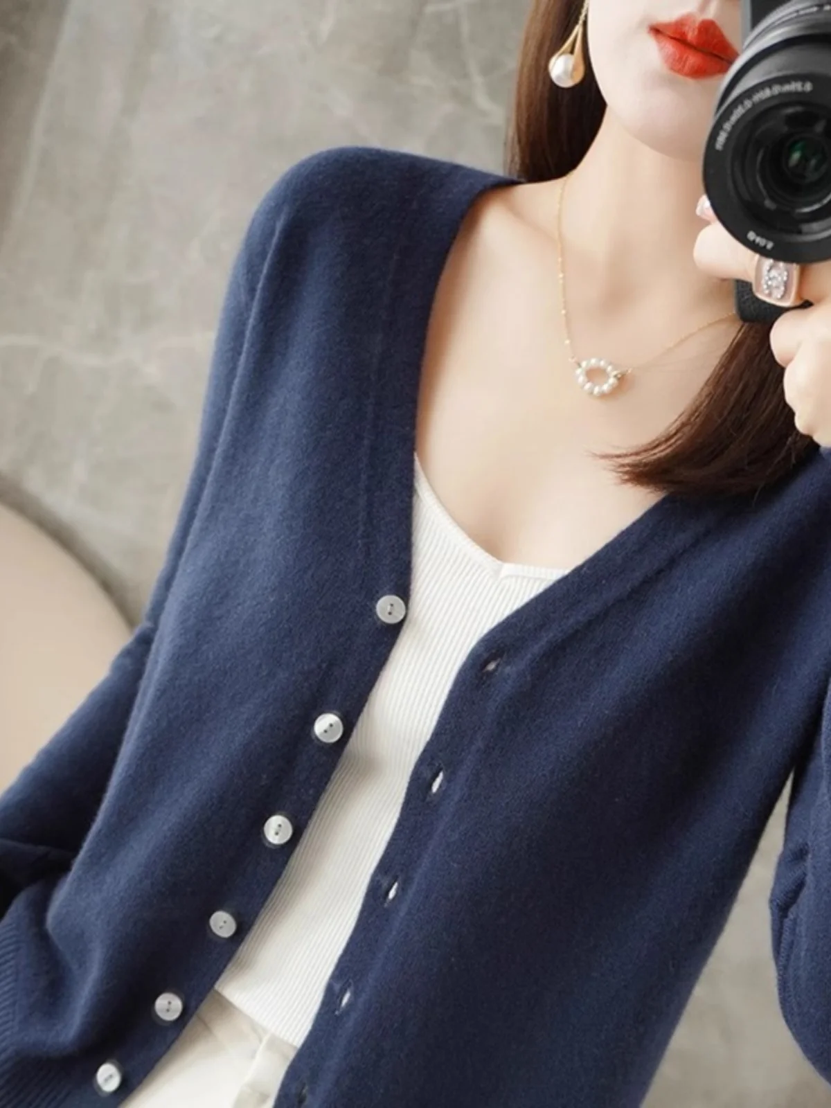 

Легкий тонкий синий шерстяной кардиган с V-образным вырезом и длинными рукавами, свободный вязаный топ для женщин, модный повседневный осенний образ