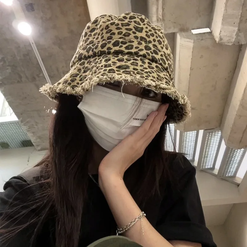 American Retro Leopard Print Bucket Hats for Women Show Face Small Spring and Summer Casual Versatile Sunscreen Basin Caps Men