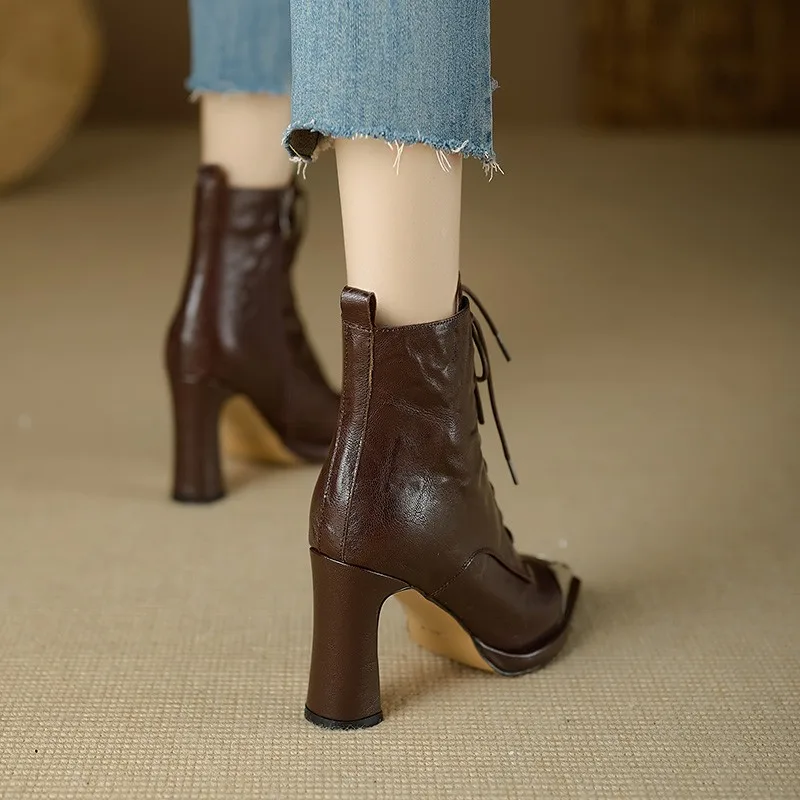 2024 Jesienne buty damskie Square Toe High Heel Women Leather Shoes Women Suede Ankle Boots Winter Solid Elegant Modern Boots