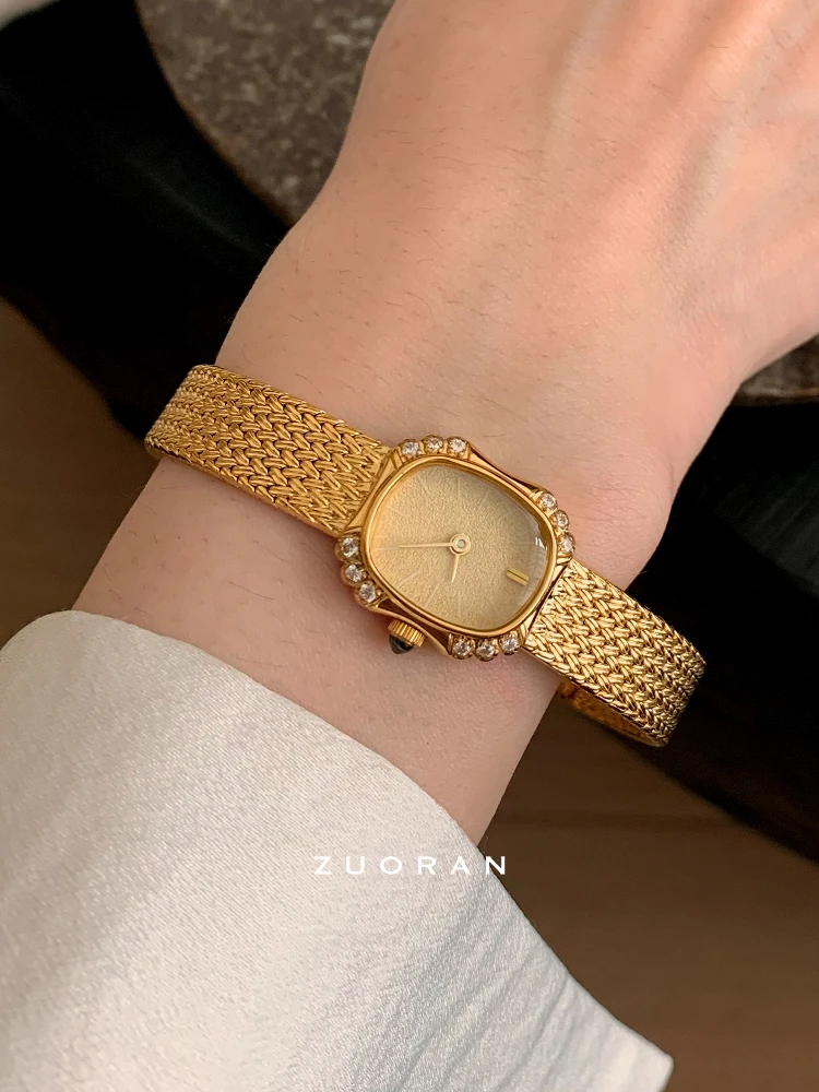 Retro style highend gold small dial fashionable and exquisite ladies' small gold watch, elegant watchladies' giftladies' jewelry