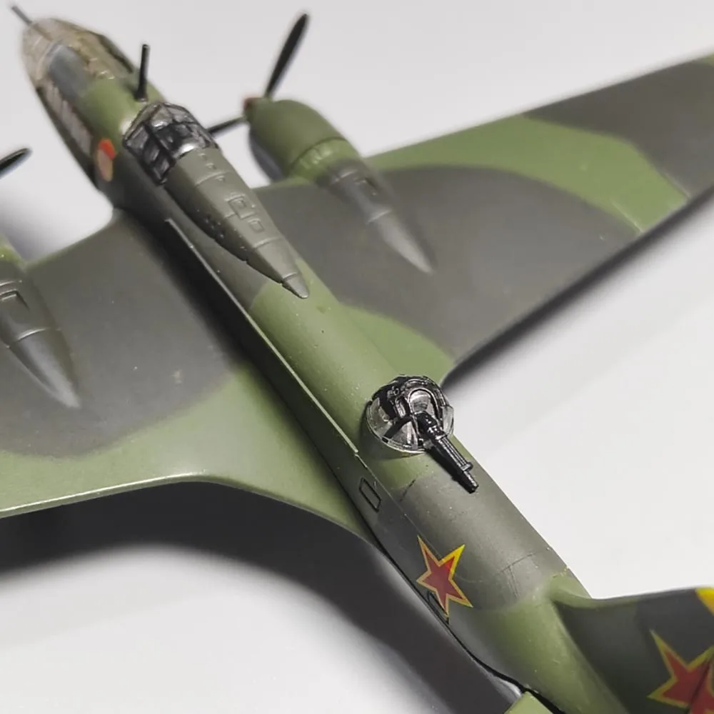Diecast 1: 144 Scale Il-4 Bomber Alloy Model Simulation Military Decoration Small Collection Miniature Art Scene