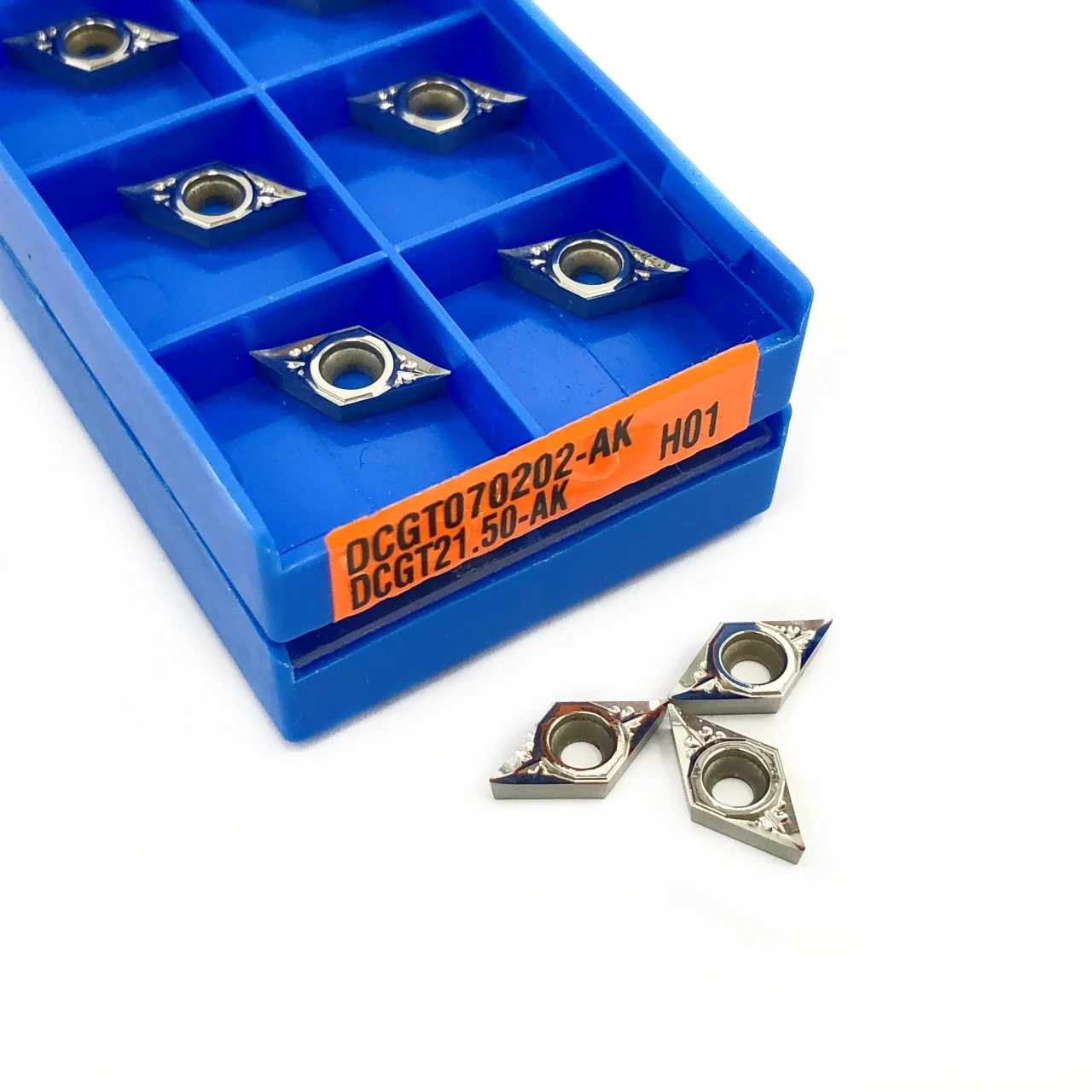 High-Quality Carbide Cutting Tools for Precision Machining: A Real-User Review of DCGT070202 & DCGT070204 Inserts