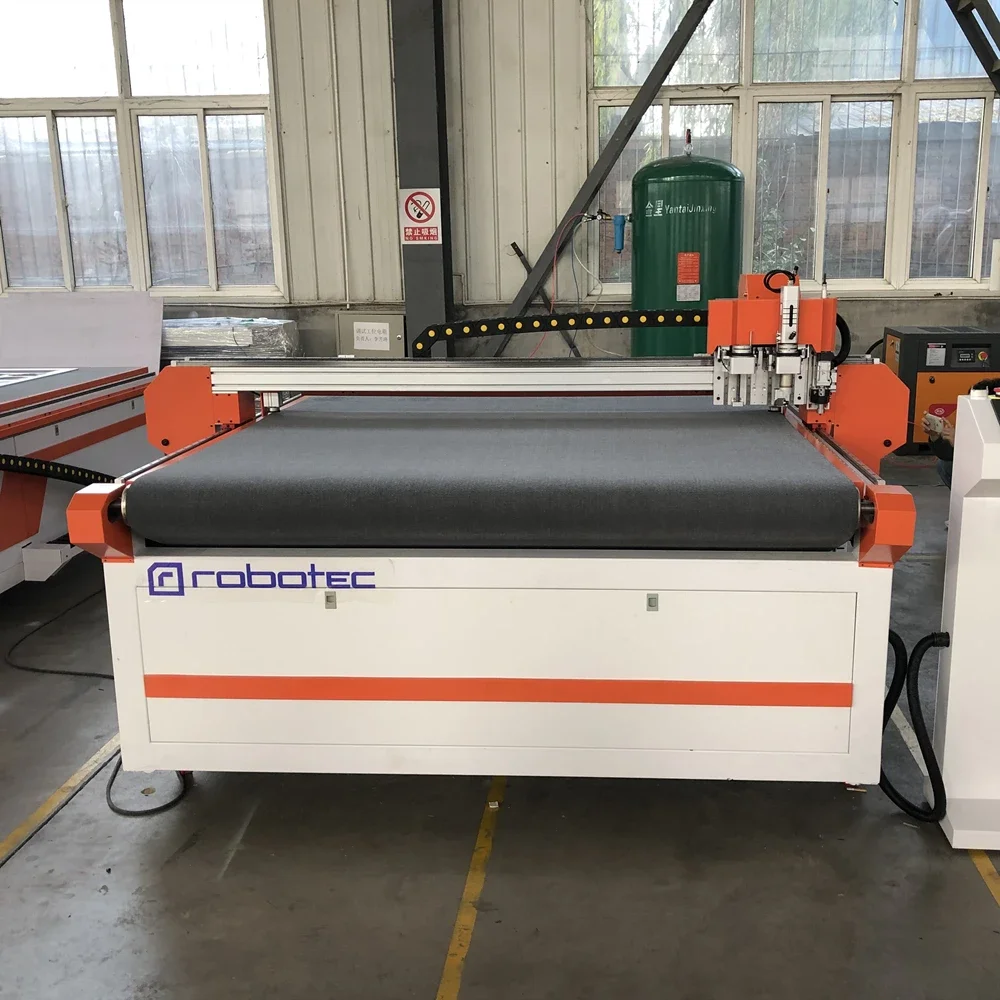 

Fabric Industry Circult Knife Cutting Machine With Auto Feeding System 1625 Oscillating Knfe Cutting Machine For Advertising