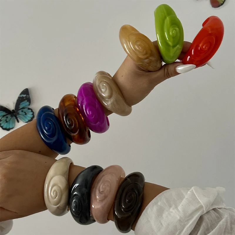 Irregular Round Vortex Acrylic Cuff Bangles for Women Vintage Exaggerated Smudging Bangle Wide Resin Open Bracelet Accessories