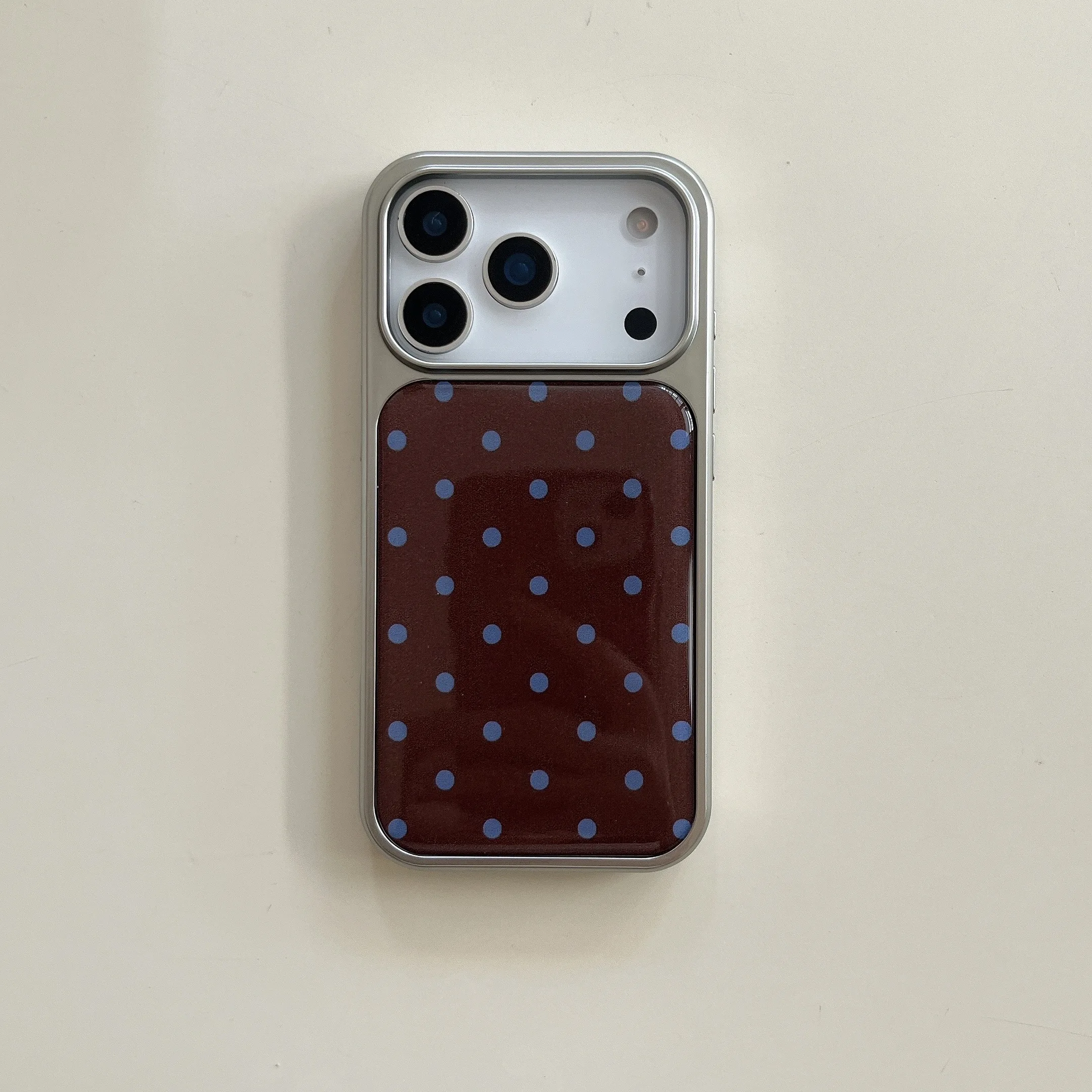 레트로 물방울 무늬 갈색 & 파란색 빈티지 감성 아이폰 17 16 15 14 11 12 13 프로 맥스 플러스 백 커버