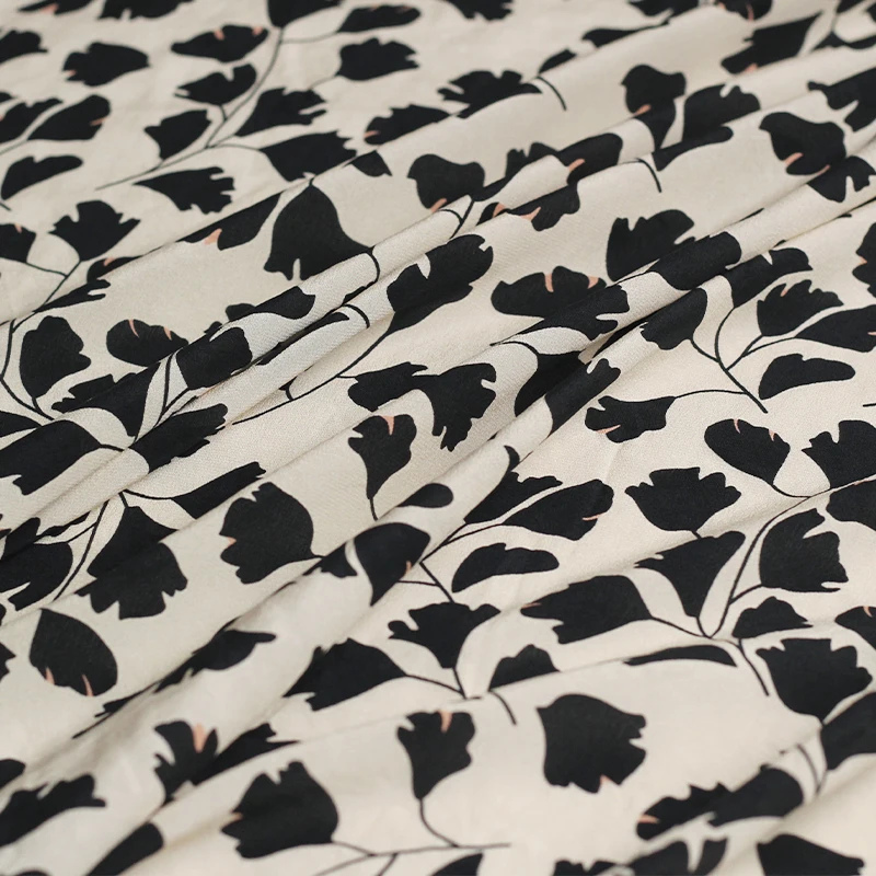 Red Raspberry 132cm 78g Silk crepe de chine beige ginkgo leaf fabrics clothes Garment sewing materials Free shipping