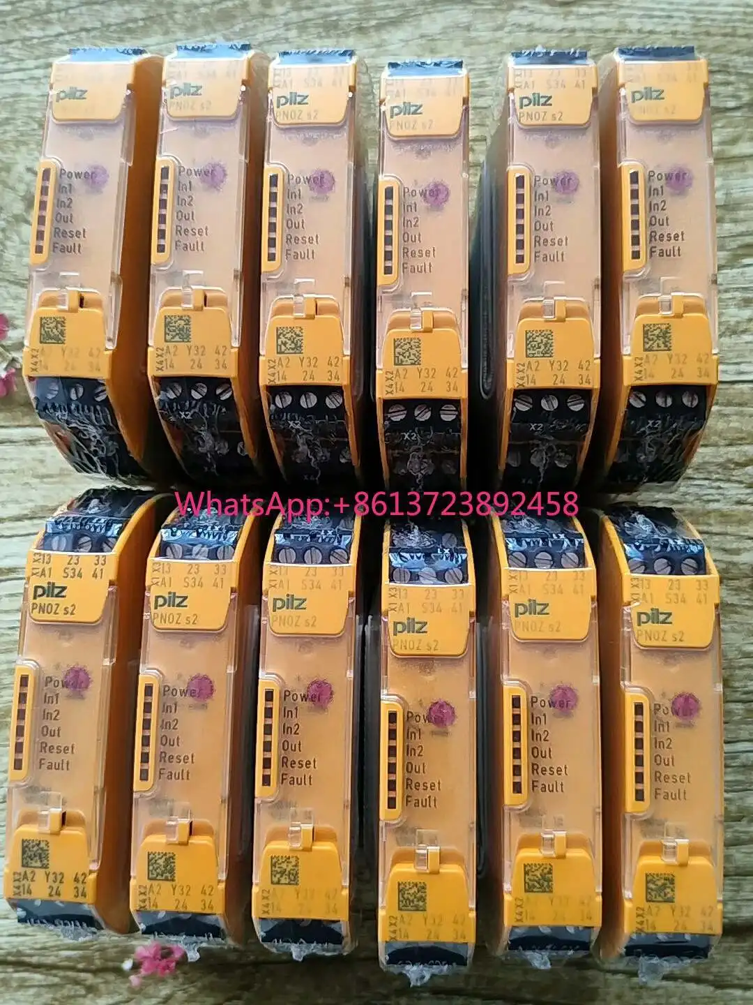 

Pilz S2 750102 safety relay Germany original in Stock