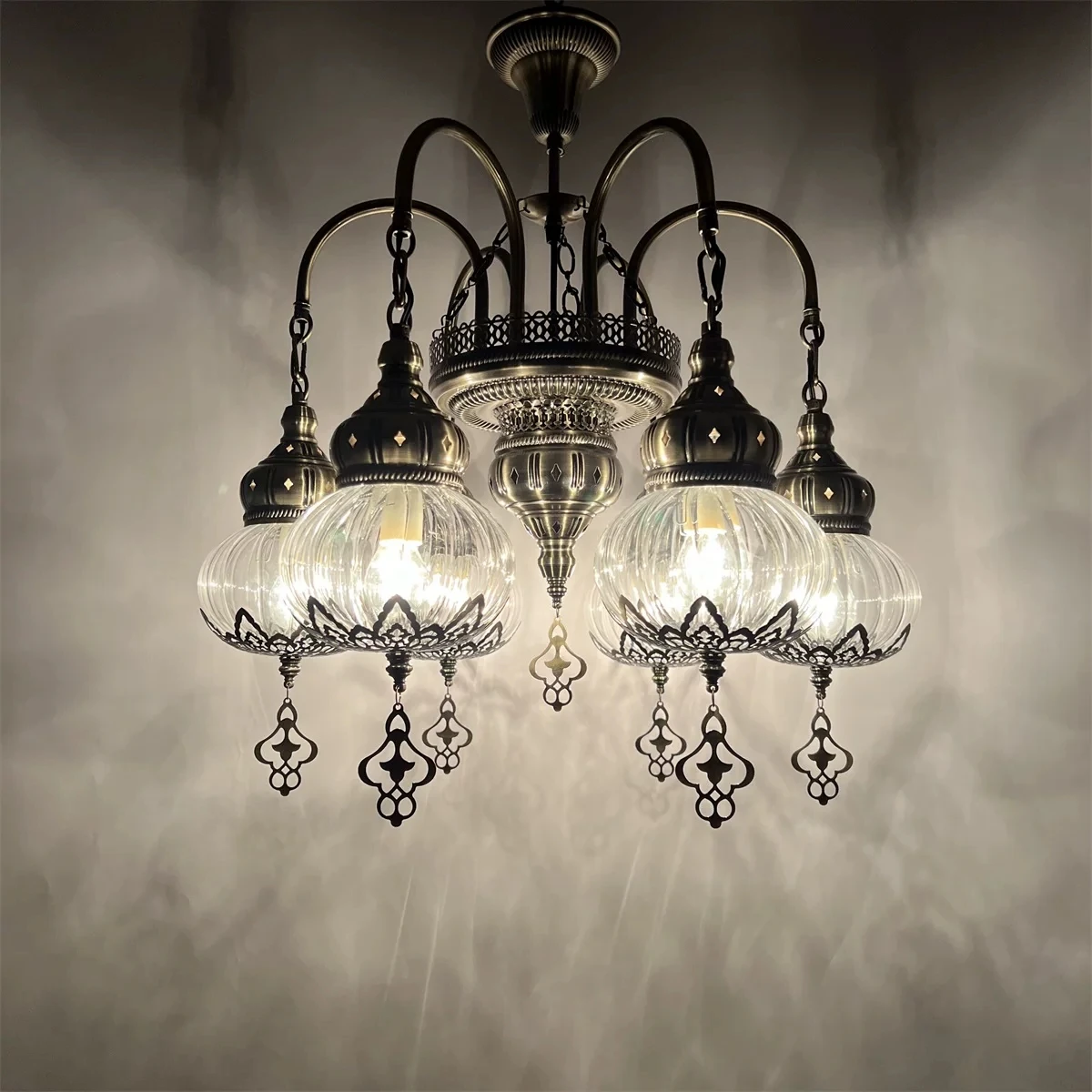 Dubai style retro light luxury bedroom, living room, specialty restaurant, hotel, homestay, Morocco hollowed out glass chandelie