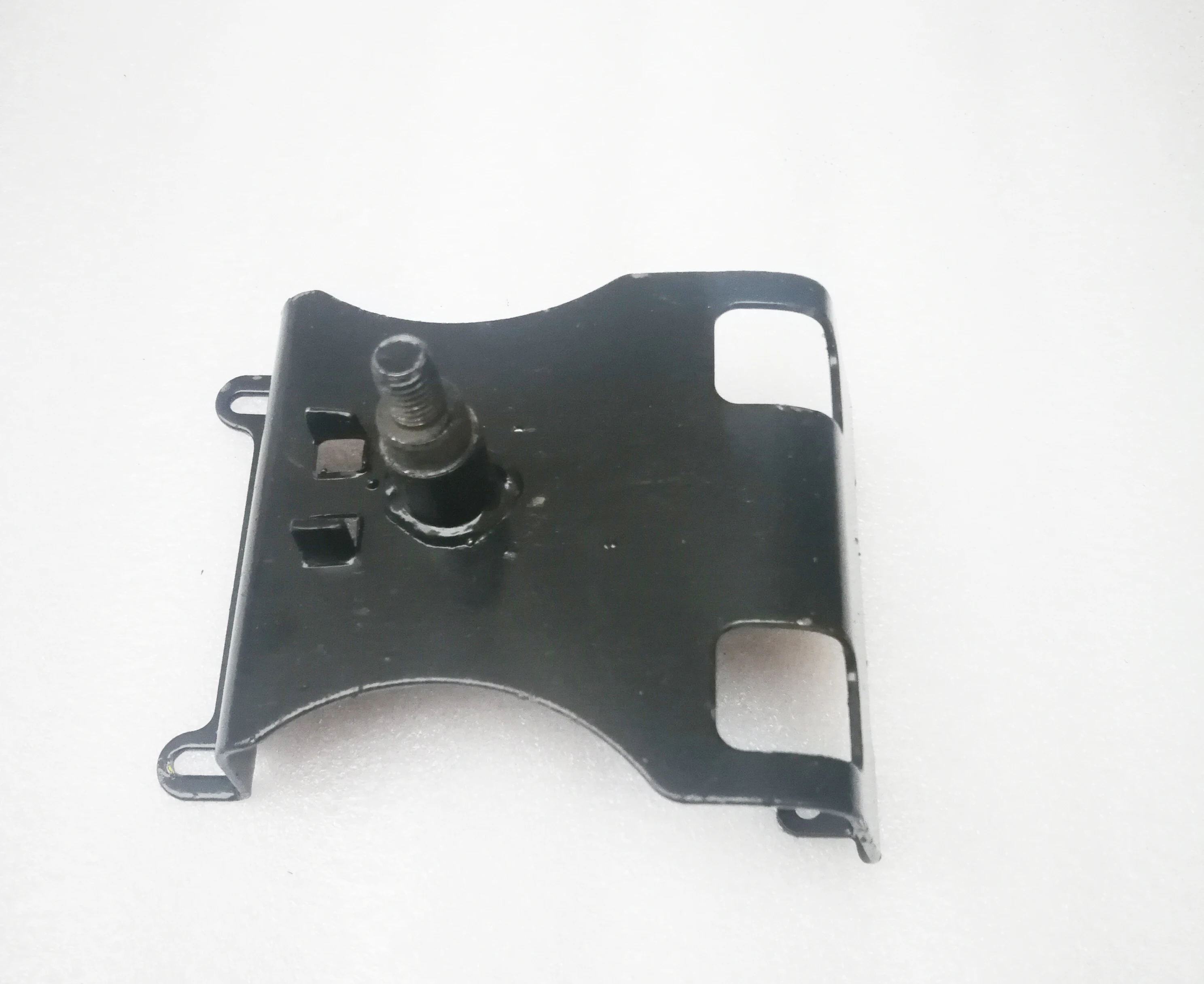 139F 4T Motor Metall Protector für Kraftstoff Tank-Mix Benzin Fall Rucksack Knapsack Tasche Sitz Zurück Bracketrest