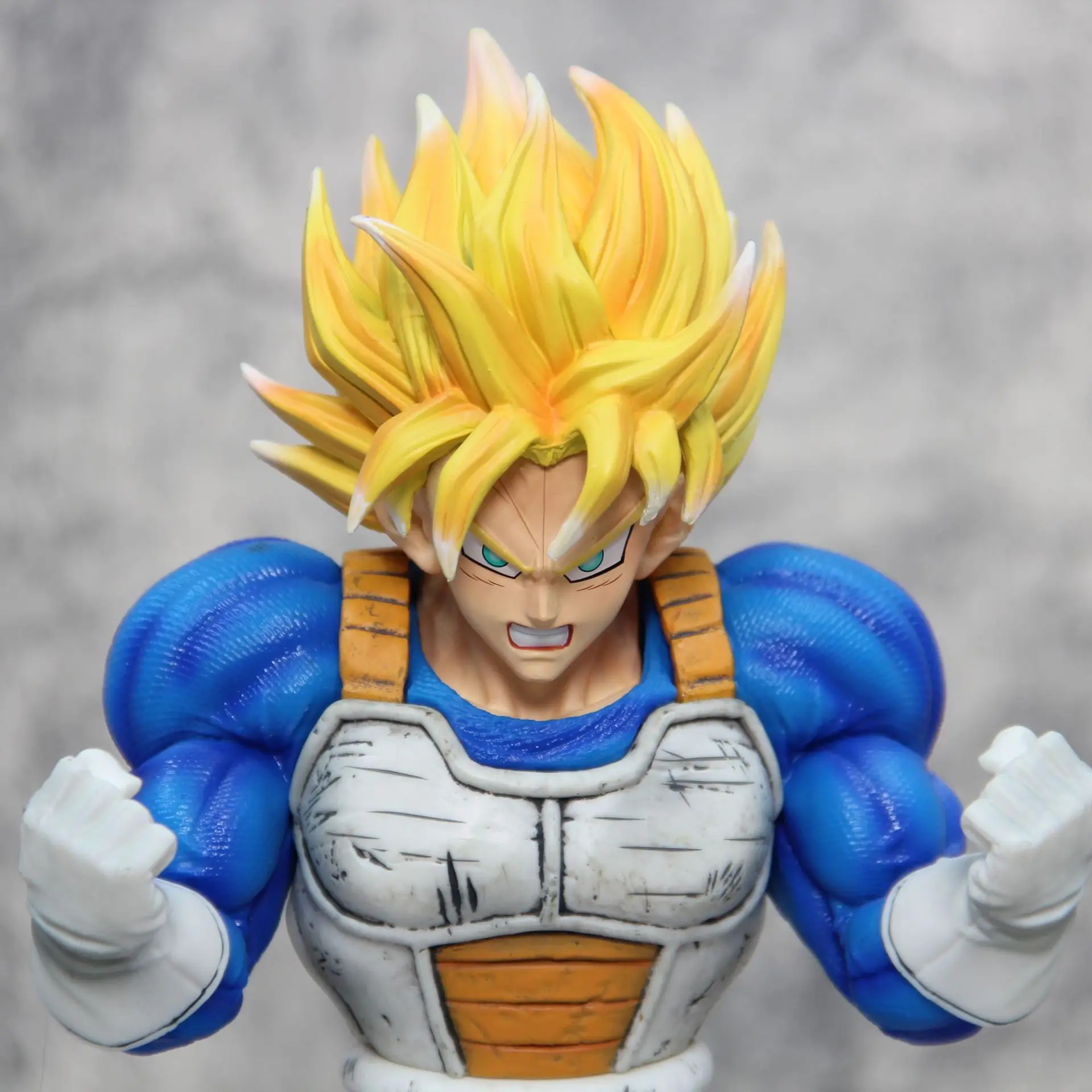 25cm Dragon Ball Muscle Goku Super Saiyan Exercise Anime Figure Model Statue Boy Collection Desktop Decoration Ornament Toy Gift