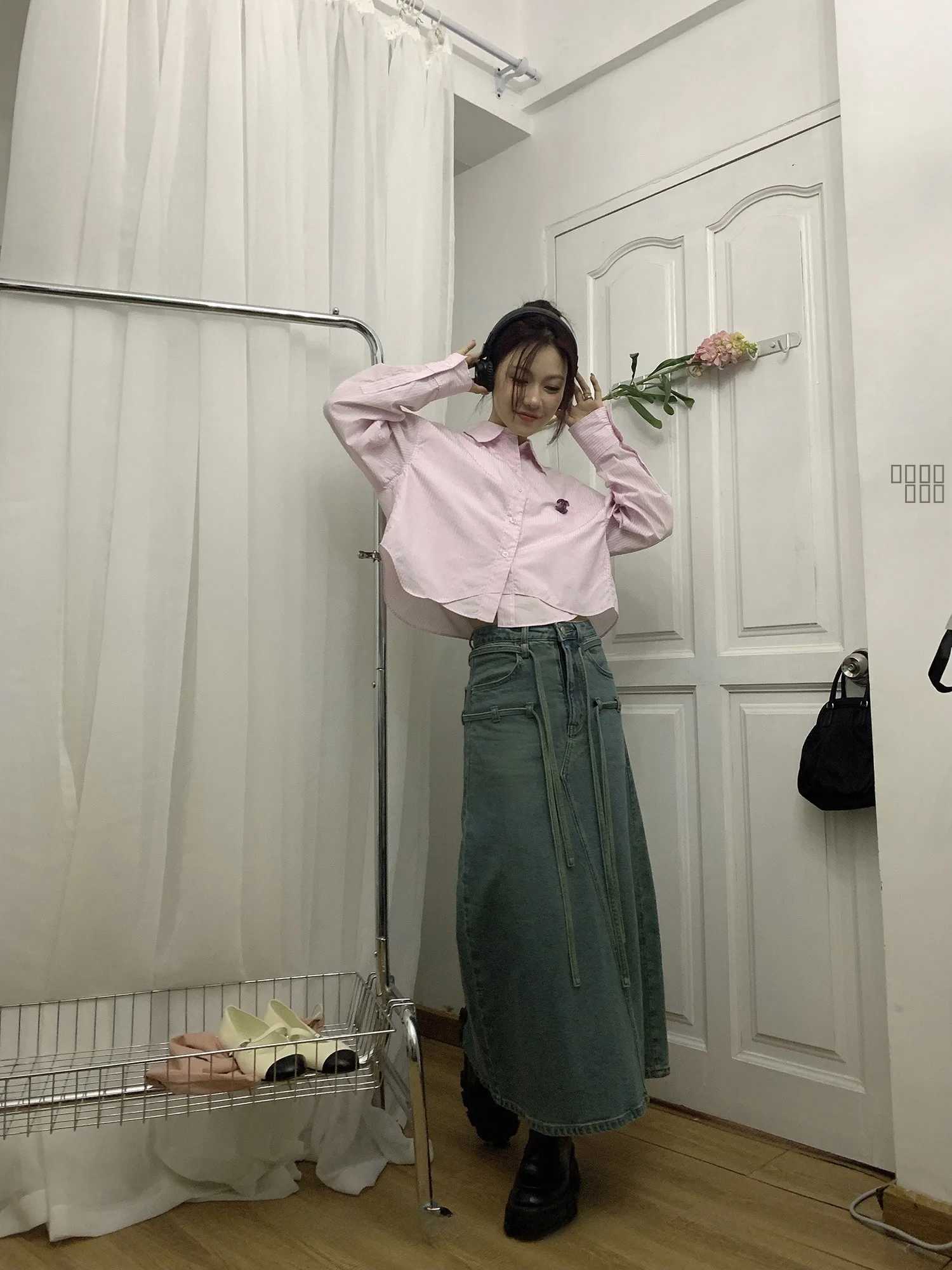 

Женская модная блузка из чистого хлопка с изогнутым подолом и складным воротником, дышащая, удобная, повседневная, для офиса