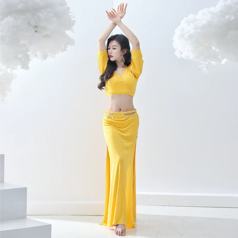 Belly Dance 2023 Summer New Hot Diamond Practice Suit Hollow Dress Sexy Oriental Dance Skinny Watch Performance Suit