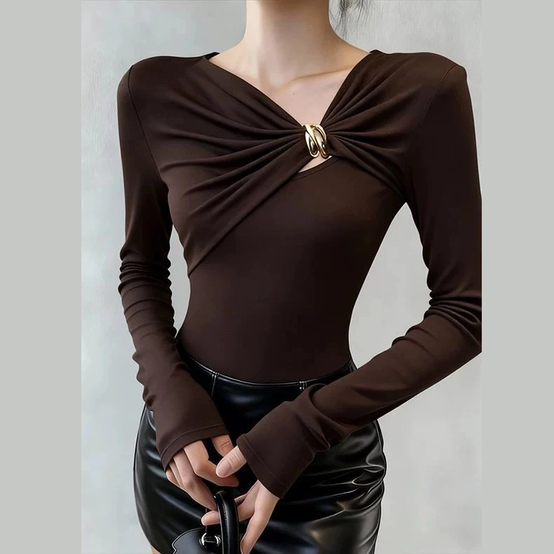 

French retro oblique V-neck button-pleated long-sleeved T-shirt women's autumn and winter bottoming shirt top trendy