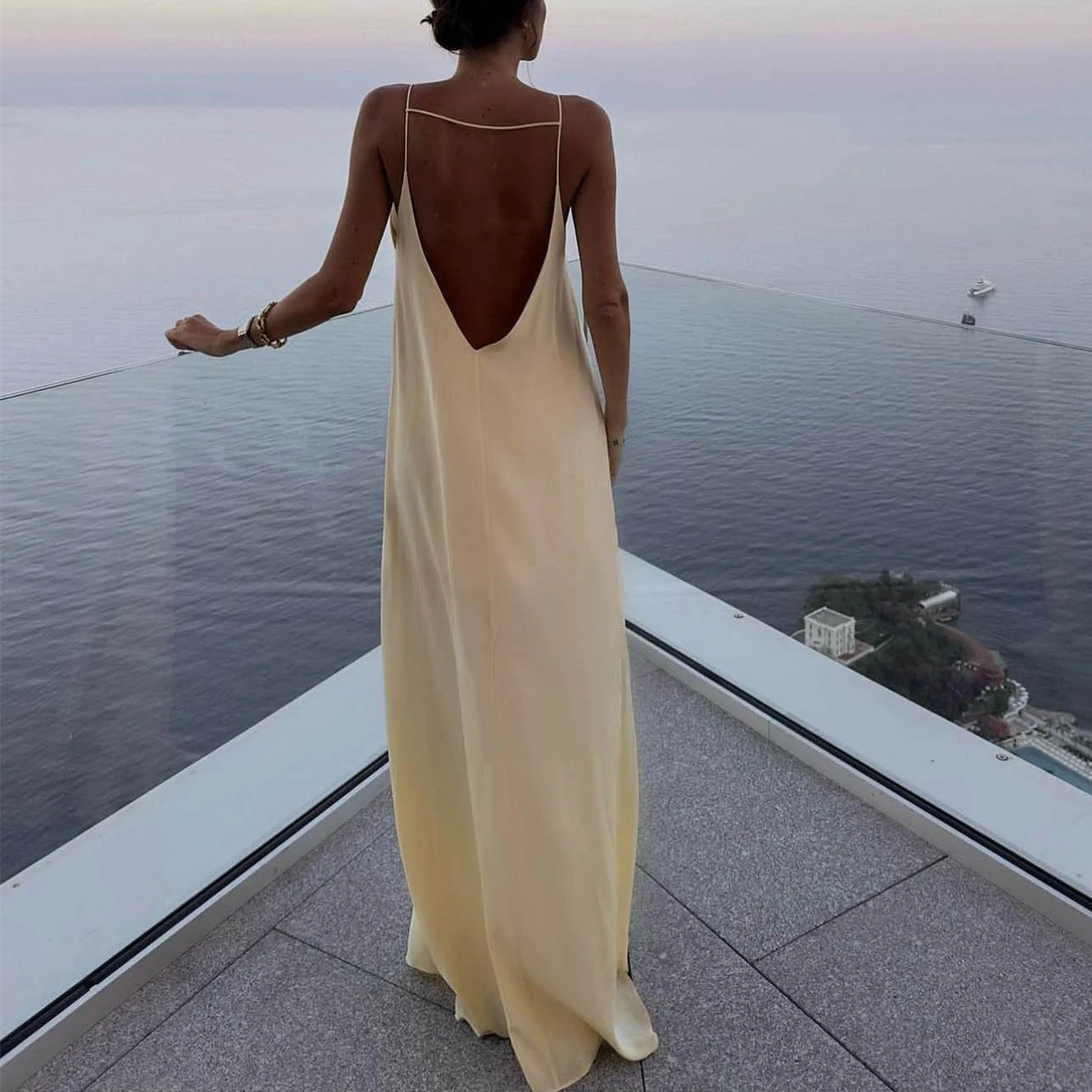 Zomer Sexy Backless Mouwloze Slip Maxi Jurk Vrouwen Satijn Uitgesneden Club Feest Lange Jurken Strand Elegante Outfits 2024