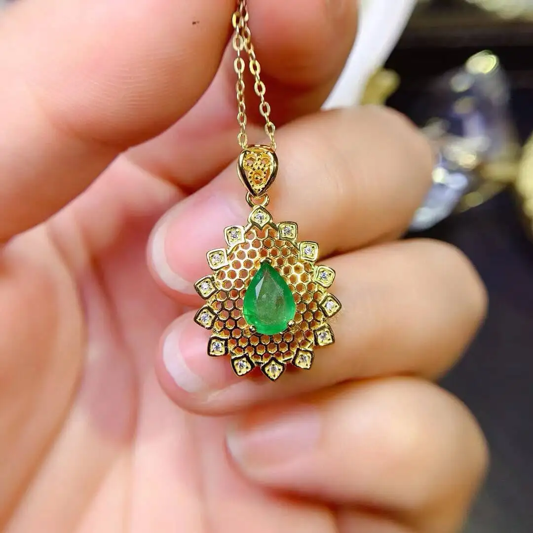 KJJEAXCMY New Jewelry Natural Women's Emerald Pendant 925 silver inlay Colorful and splendid Crystal pure fire flash explosion