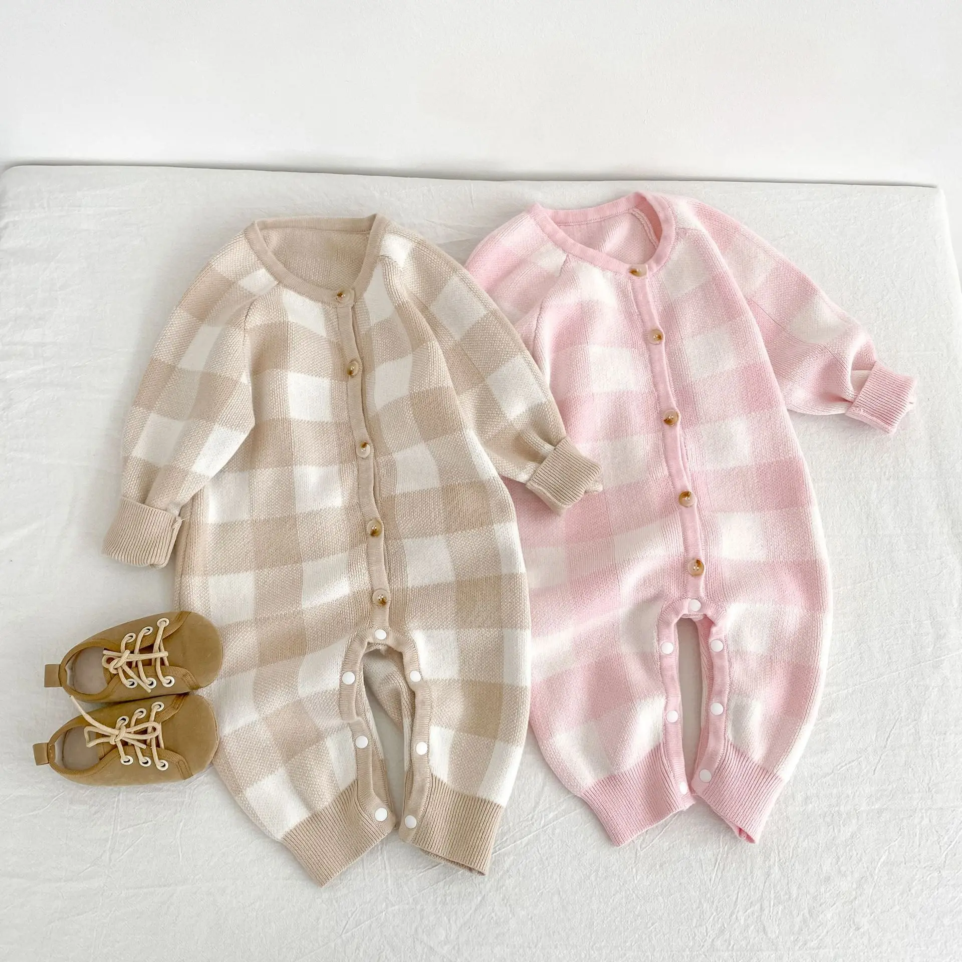 

2025 Autumn New Baby Sweater Checkered Jacquard Long Sleeve Crawling Knitted Cardigan Knitted Knitted Baby Crawling Clothes