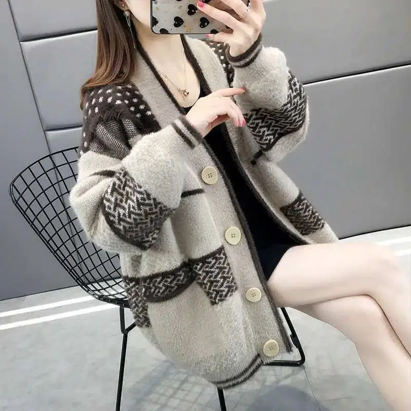 

New Women Imitation Mink Velvet Jacket Autumn Winter Loose Warm Knitted Sweater Outerwear Female Casual V-Neck Sweaters Cardigan
