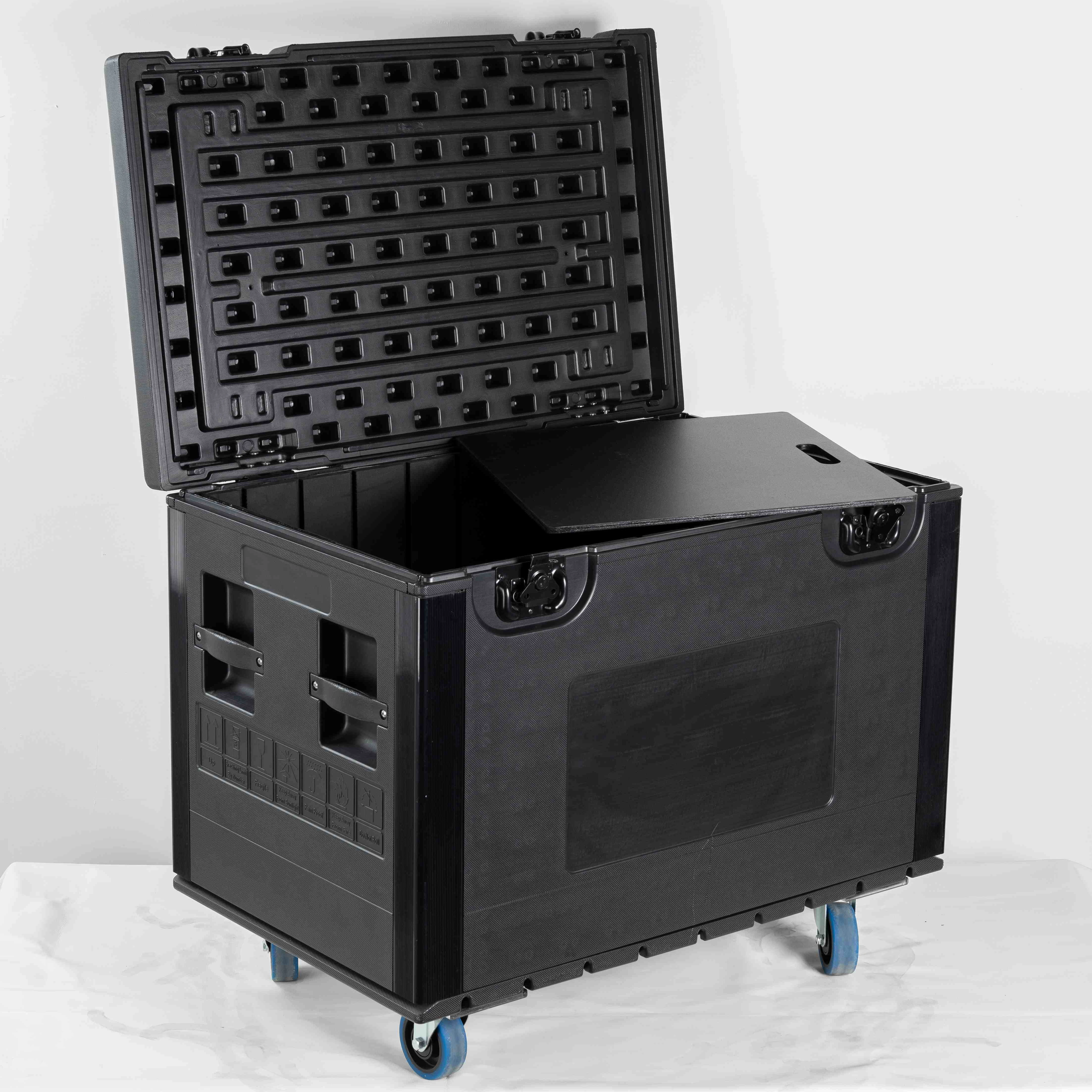 Flight Case Waterproof Shockproof Swivel Casters Stackable With Movable Internal Dividers for Stage Equipment Transport