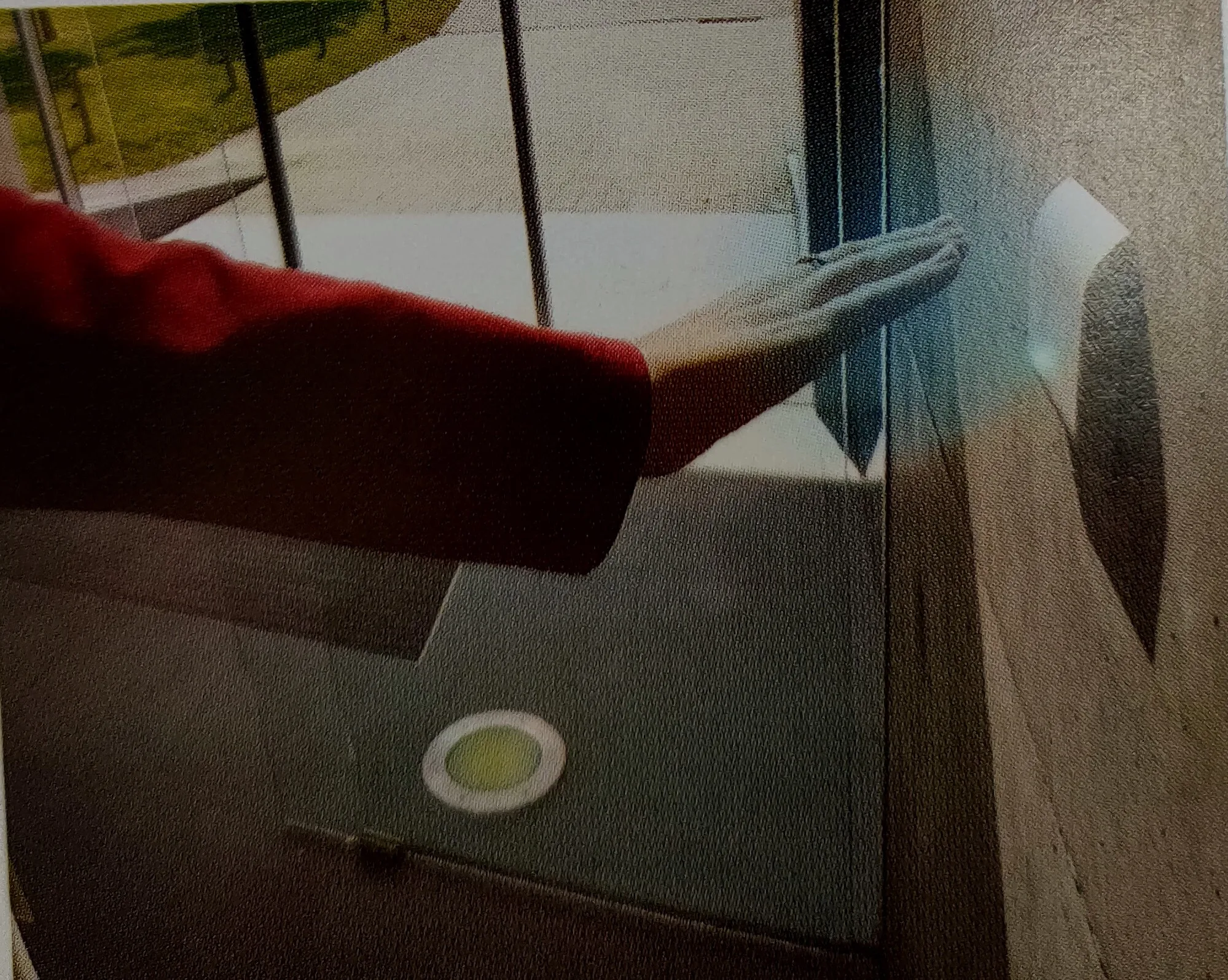 Interruptor de pared abierto,