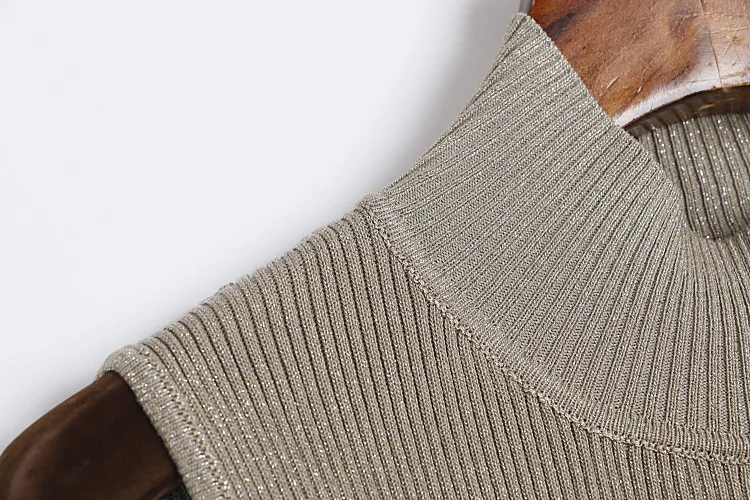 Dames geribbelde mouwloze maxi-jurk met nephals, gouden knopen, slim-fit, wijde zoom, elegante jurken, minimalistische Franse gebreide jurk