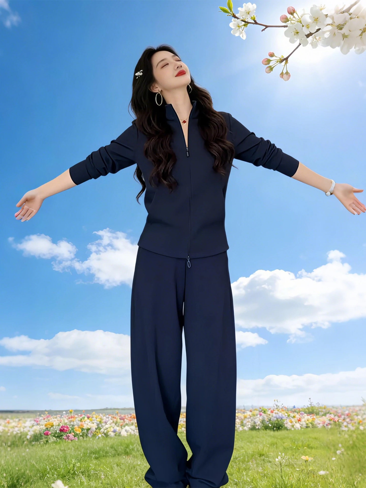 

Уникальный красивый весенний женский комплект 2026: свитшот с двойной молнией и облегающие повседневные брюки. Модный стиль для города.