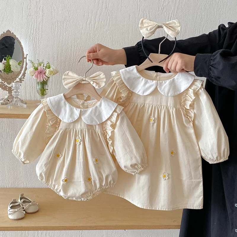 

Осенние боди для маленьких девочек с воротником Питера Пэна и длинными рукавами с принтом ромашки, боди для маленьких девочек, платье из чистого хлопка для маленьких девочек