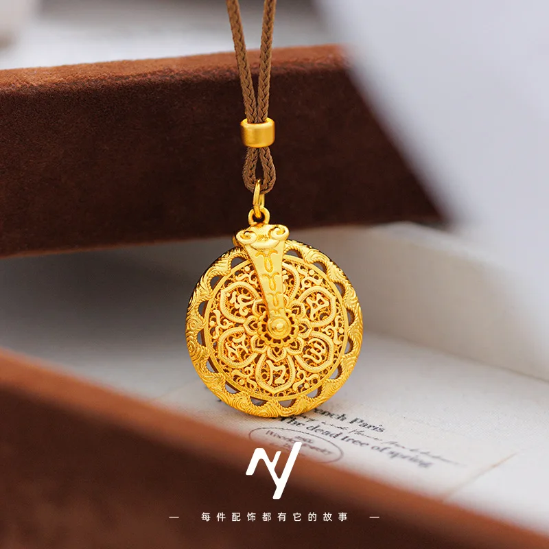 

Подвеска унисекс из 24-каратного золота с шестью слогами, AU999 | Текстура молитвенного колеса с потертостями, элегантность в деревенском стиле для повседневного использования.