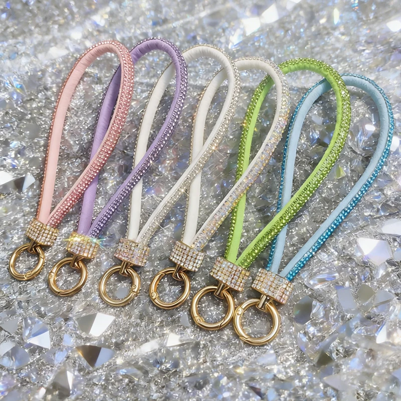 Universelles Luxus-Handyarmband mit Glitzer-Strass-Kette für iPhone 17 16 Pro Samsung