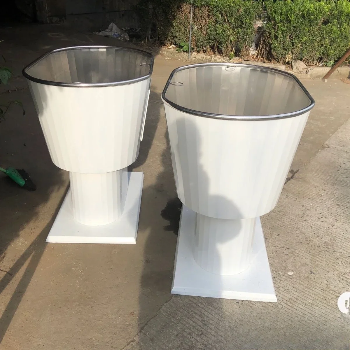Pet SPA oval bathtub, optional color can be added
