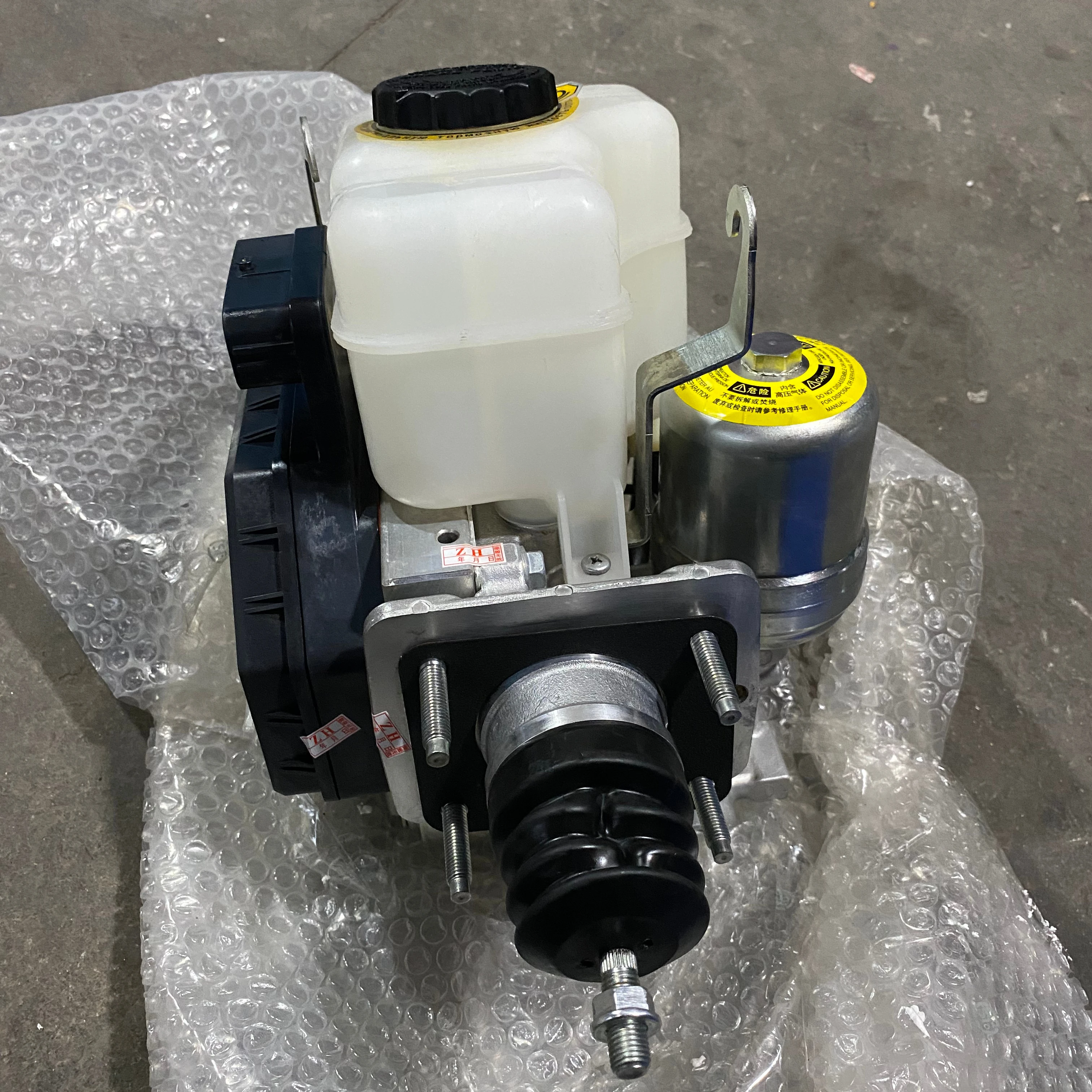 

Для Toyota Land Cruiser Prado LC120 LC150 LC200FJOverbearing400 оригинальные аксессуары главный тормозной цилиндр высокого качества насос ABS