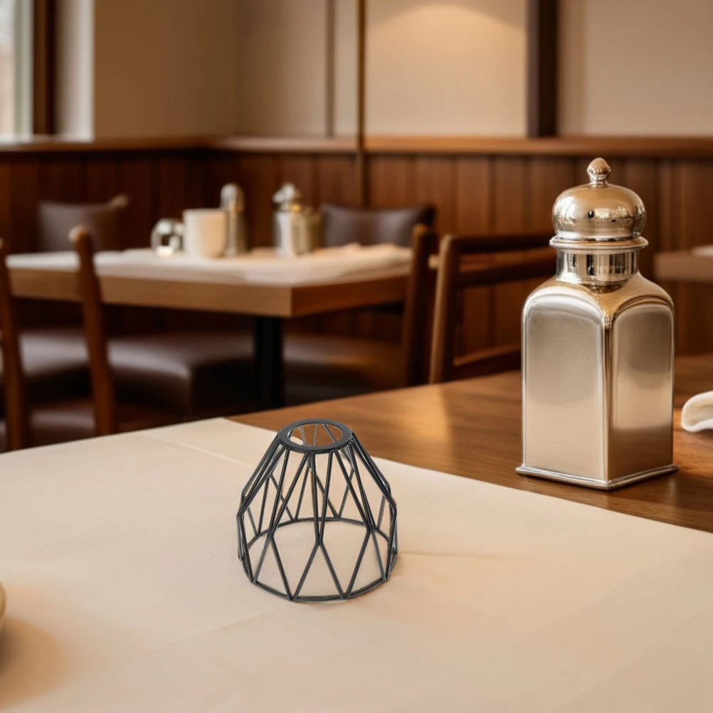 

2pcs Iron Pendant Lampshade Light Bulb Cage Geometrical Design Hotel Restaurant Decoration Replacement Hanging Wall