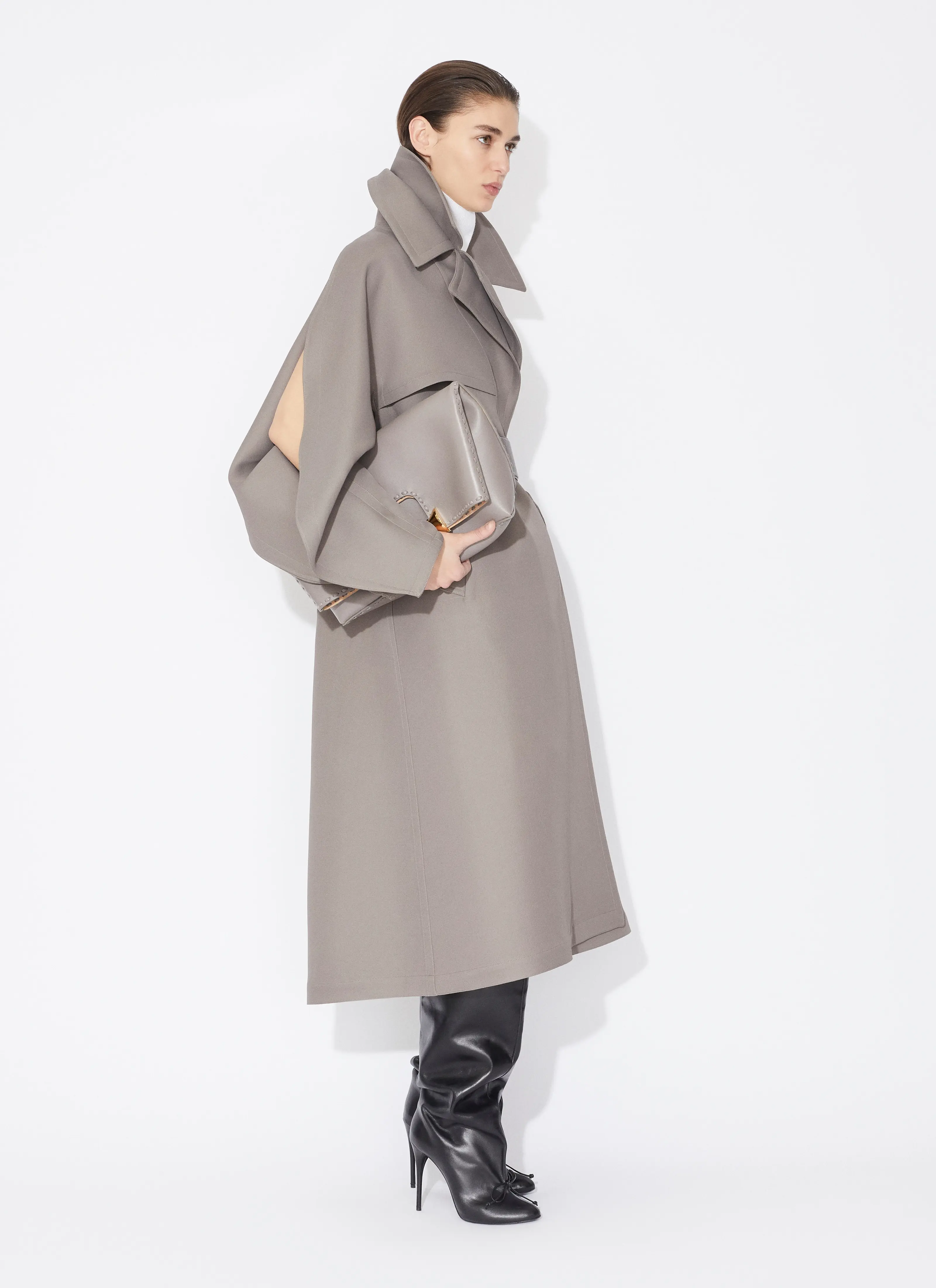 New Fashion ALAIA Coat Grey Long Windbreaker Coat High Quality Designer Handmade