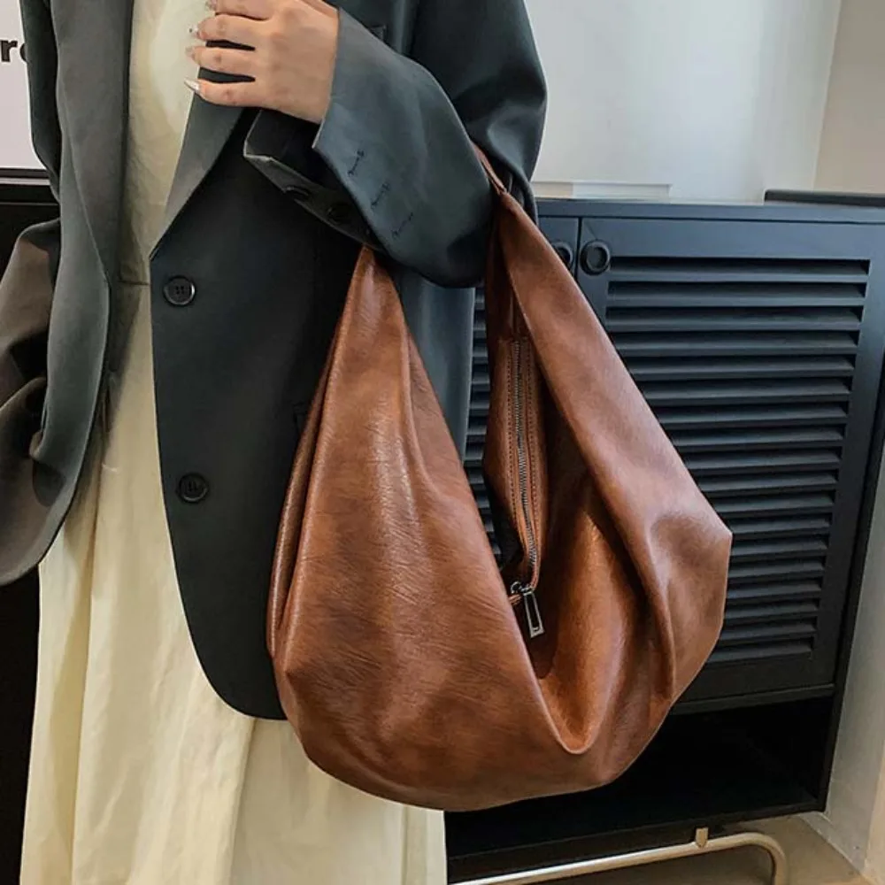 

Korean Style PU Dumpling Bag Retro Casual Large Capacity Underarm Bag Anti-splash Water Soft Versatile Commuting Handbag School