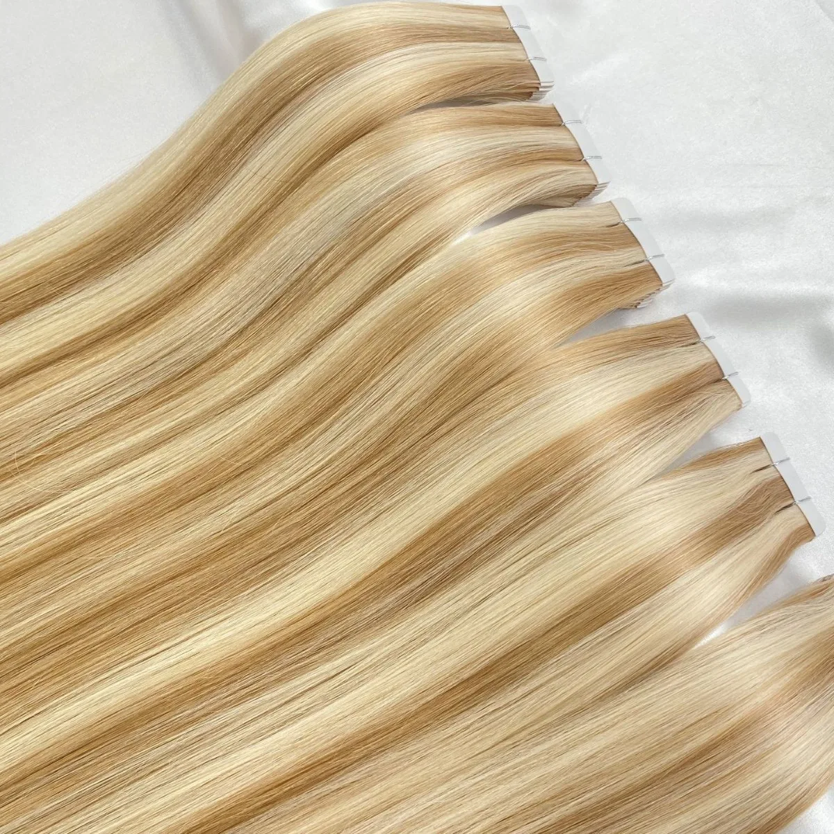 Tape in Hair Extensions 100% Real Human Hair Invisible for Women Straight Piano Color Bundles Human Hair Ombre Wigs for Salon