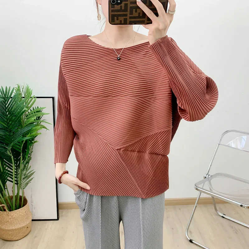 Pleats Pleated T-shirt Round Neck Bat Sleeve Casual Commuter Top 2024 Womens Autumn Models Loose Long Sleeve Solid Color T-shirt