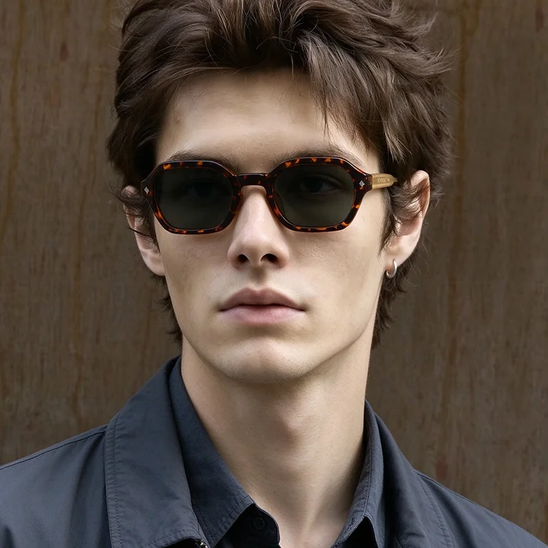 Classic Rivet Polygon Sunglasses Women For Men Vintage Sun Glasses Luxury Brand Designer Punk Outdoor Small Frame Shades UV400