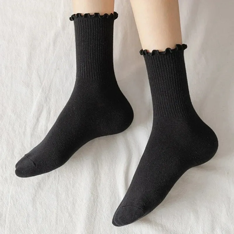 5 Paare/los Socken für Frauen Rüschen Mittelrohr Knöchel Kurze Atmungsaktive Schwarz Weiß Set Frühling Herbst